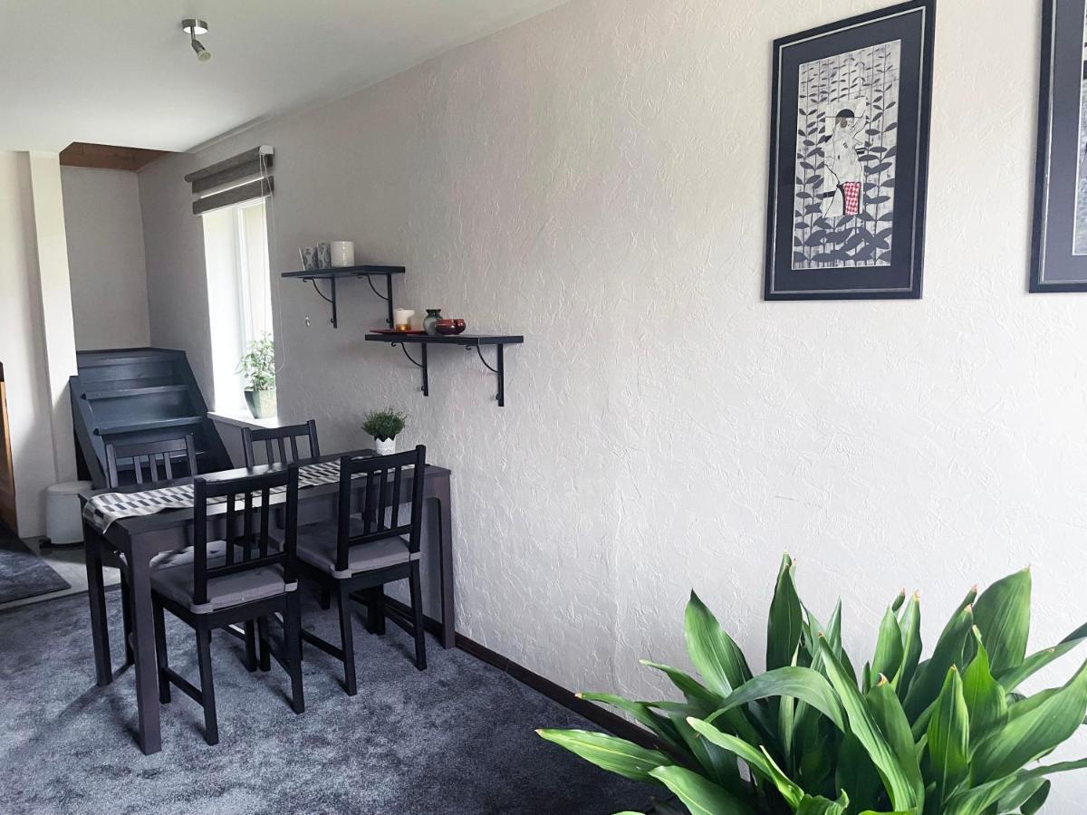 Family House In Jurmalaヴィラ エクステリア 写真